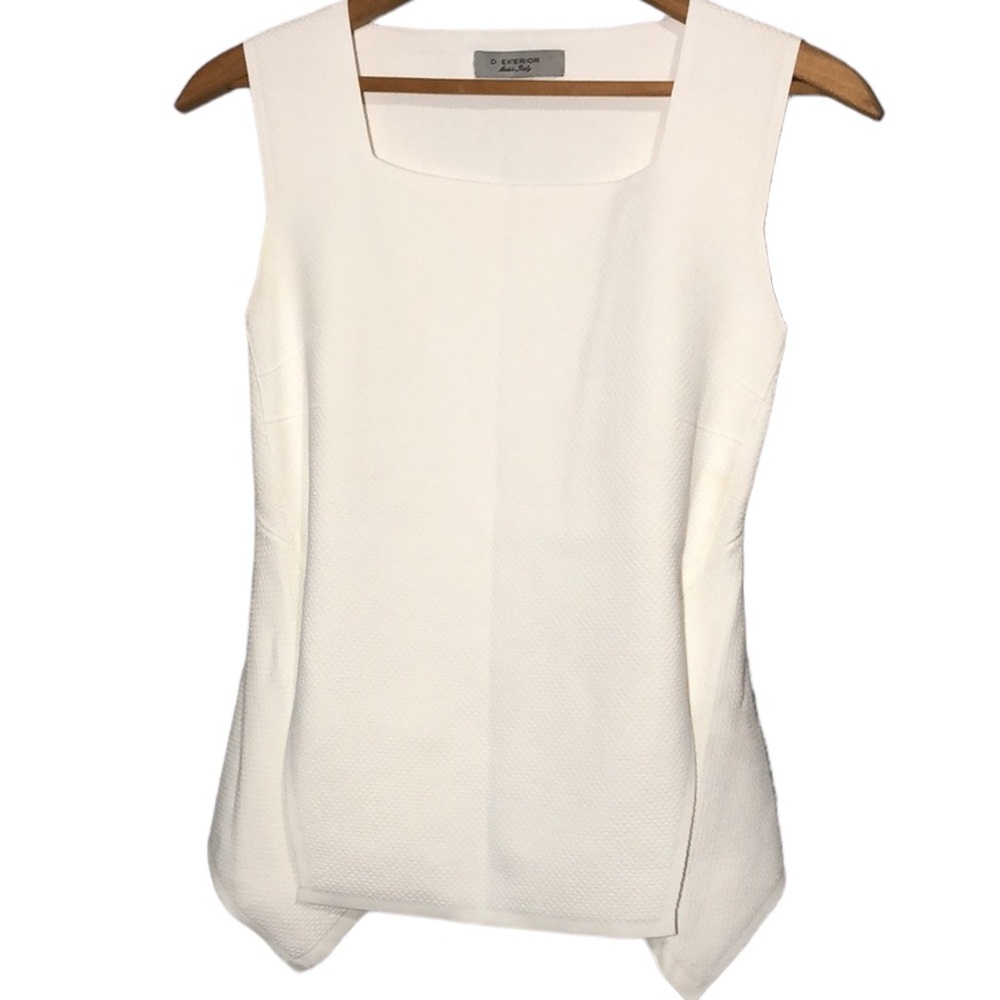 D. EXTERIOR | Cream Square Neck Textured Flared Sleeveless Blouse size Small